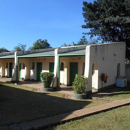Victoria Falls Budget Hotel Zewnętrze zdjęcie