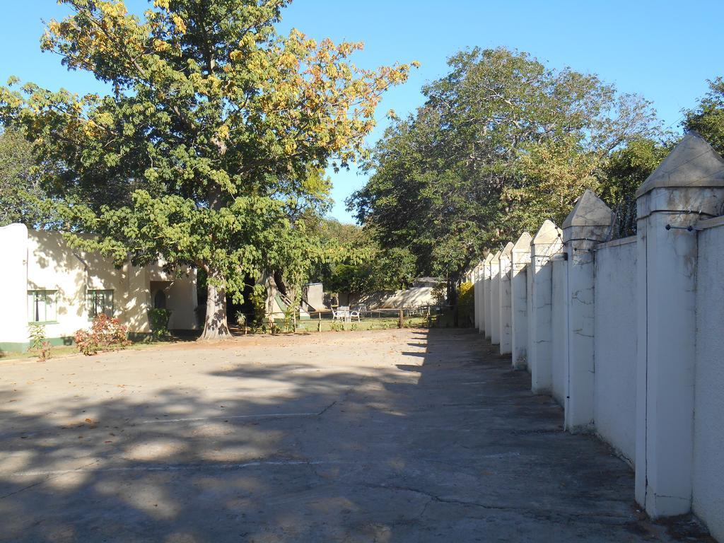 Victoria Falls Budget Hotel Zewnętrze zdjęcie